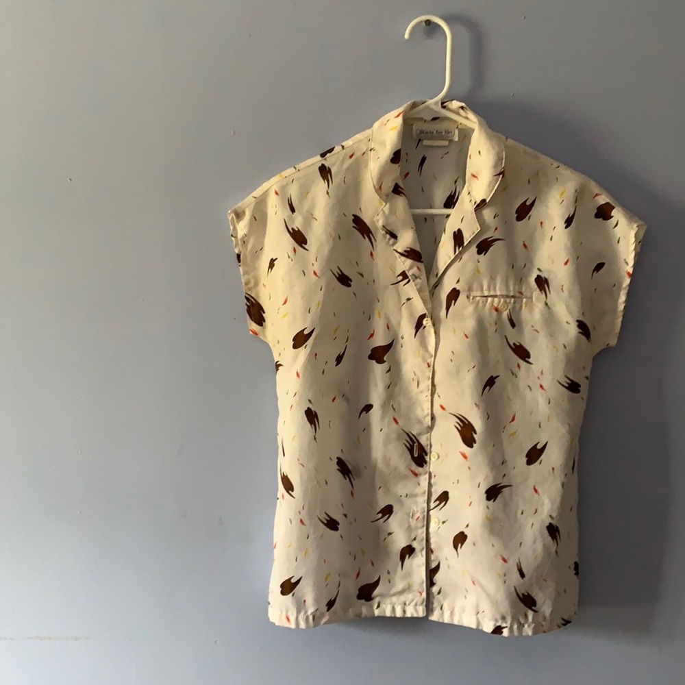 Light Cream Short-Sleeve Printed Blouse